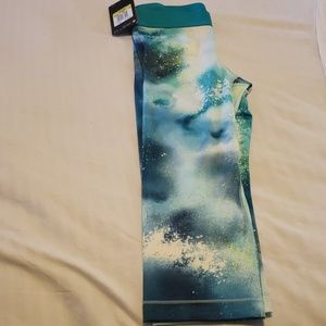 NWT Nike workout capri